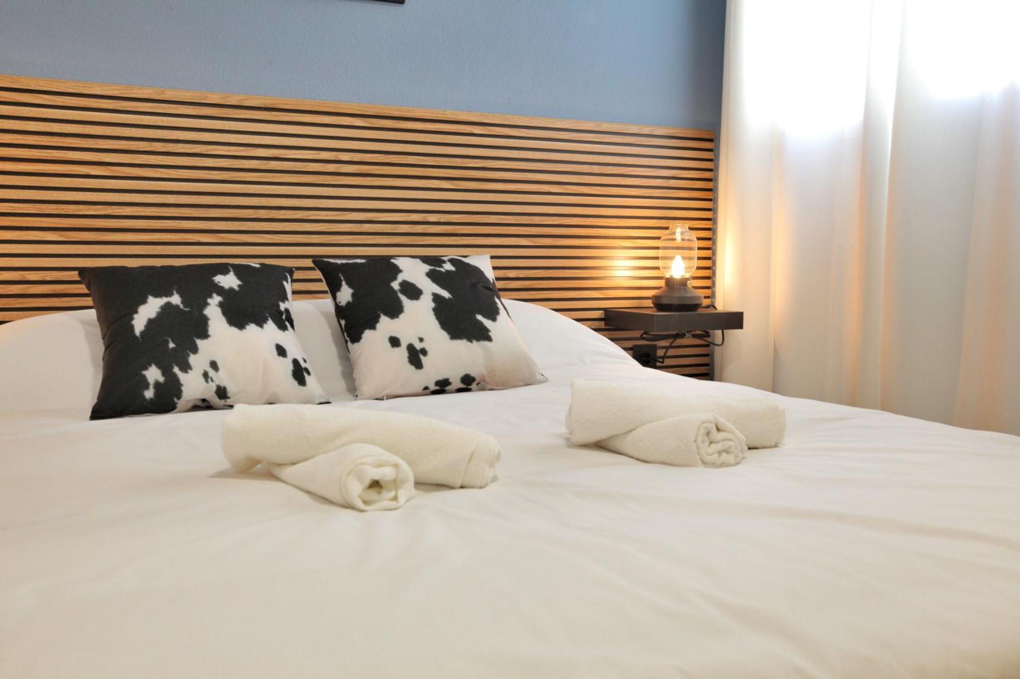 Luxury, Modern & Style Mezquita Apartment Cordoba Luaran gambar