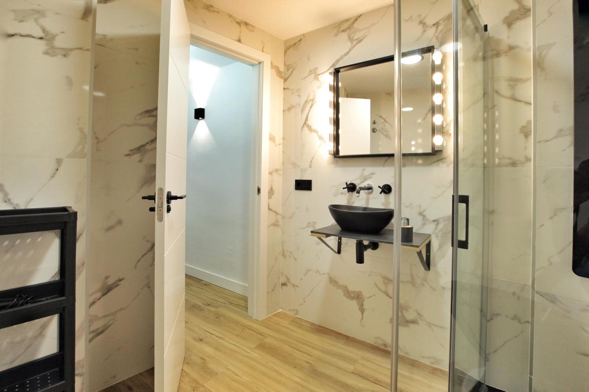 Luxury, Modern & Style Mezquita Apartment Cordoba Luaran gambar